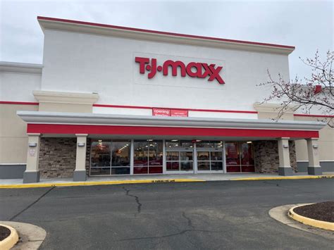 tj maxx runway stores near me